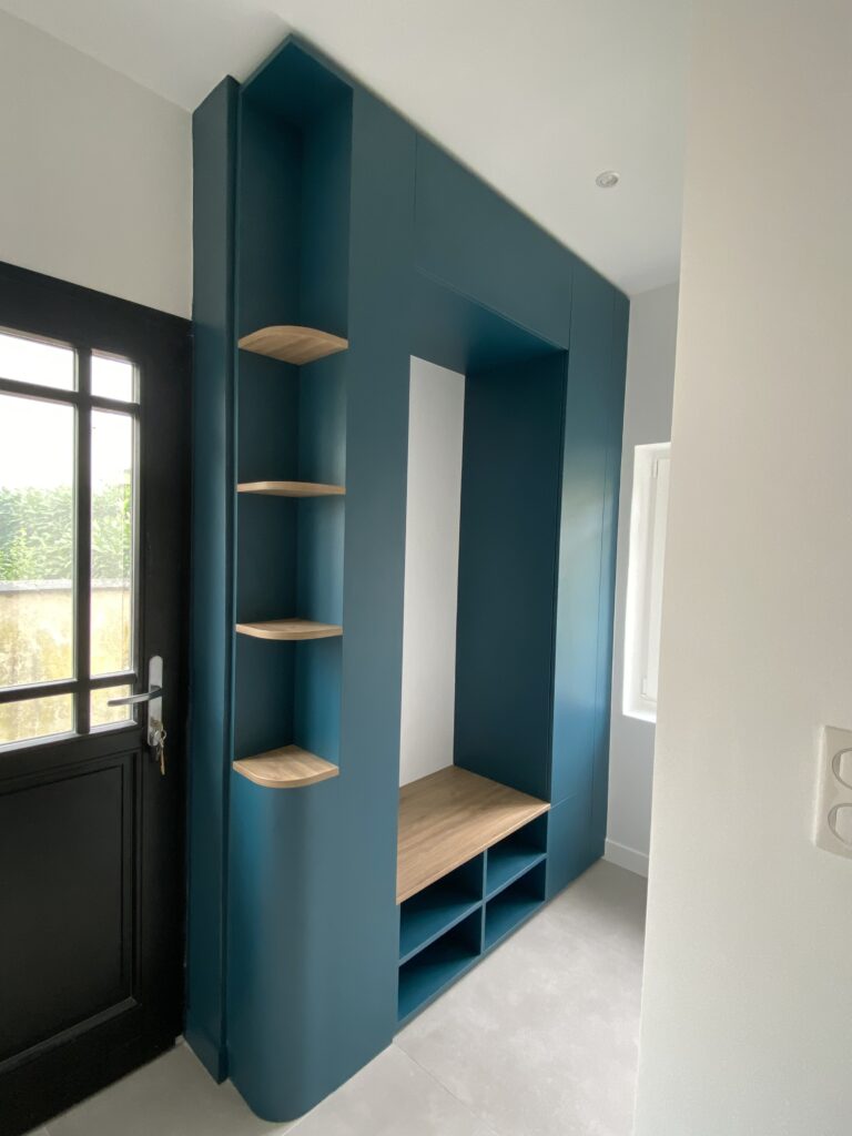 Meuble d’entrée sur mesure avec rangements